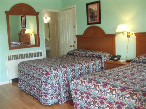 Robin Hood Motel Saratoga Springs Eksteriør bilde